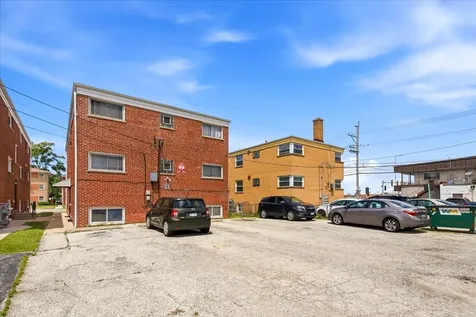 2225 South 17th Avenue North Riverside IL 60546