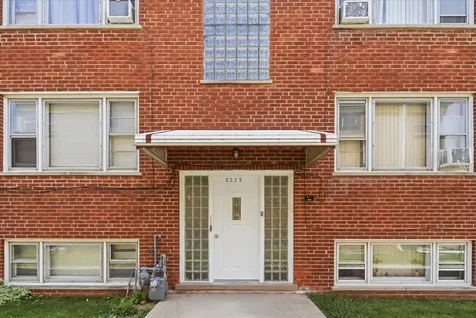 2225 South 17th Avenue North Riverside IL 60546