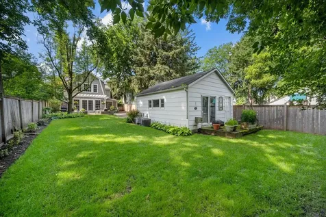 919 Oak Street Winnetka IL 60093