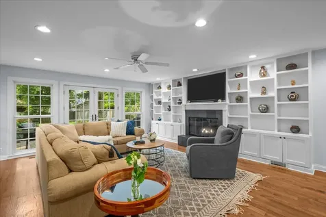 919 Oak Street Winnetka IL 60093