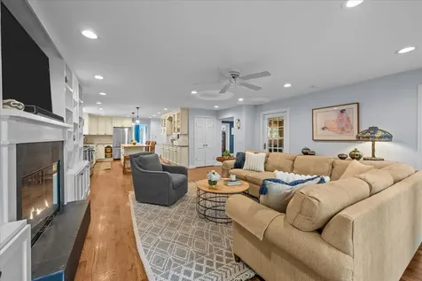 919 Oak Street Winnetka IL 60093