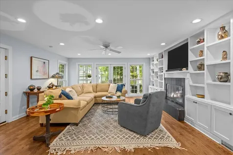 919 Oak Street Winnetka IL 60093