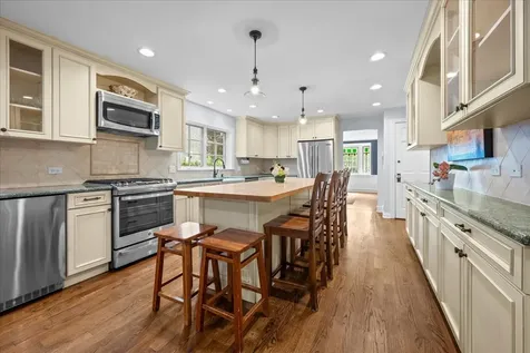 919 Oak Street Winnetka IL 60093