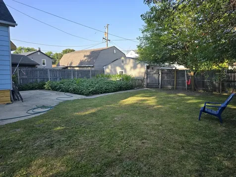 14321 South Mckinley Avenue Posen IL 60469
