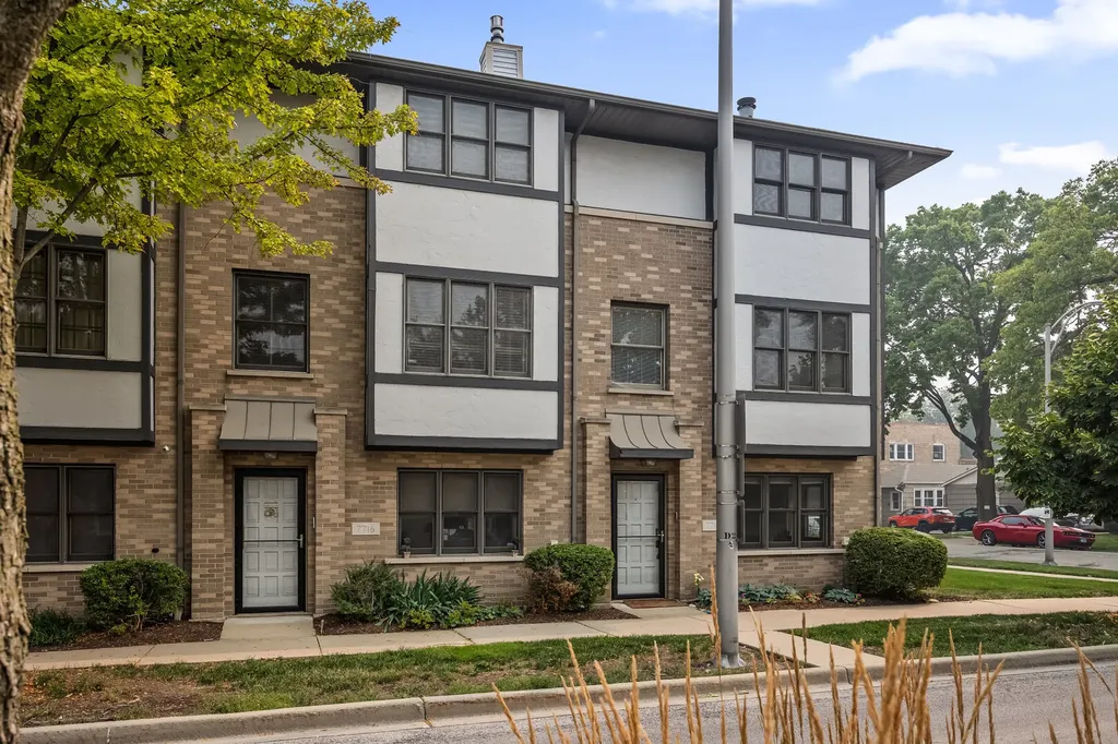 7718 Harvard Street Forest Park IL 60130