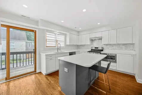 7718 Harvard Street Forest Park IL 60130