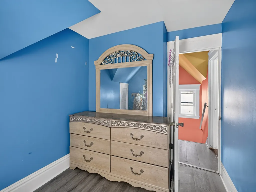 1223 Front Street Aurora IL 60505