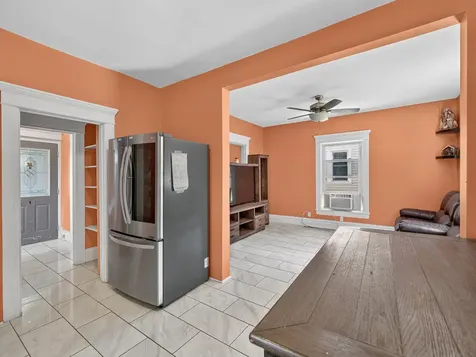 1223 Front Street Aurora IL 60505