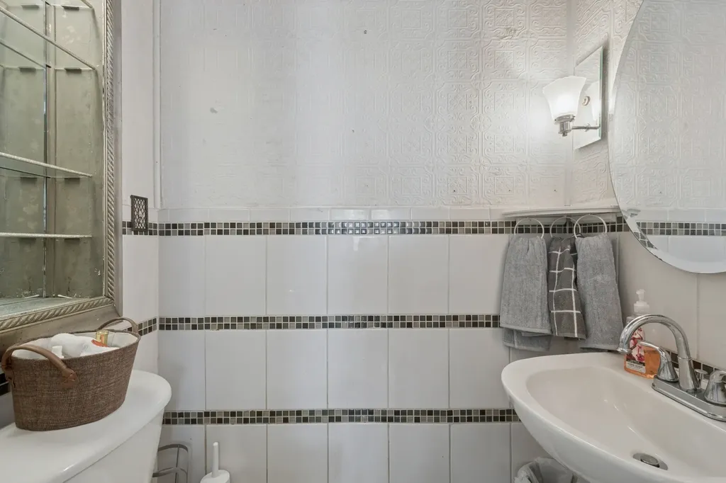 2656 West Logan Boulevard Chicago IL 60647