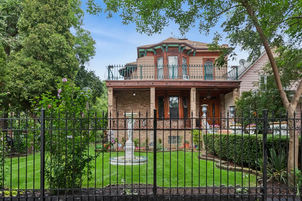 2656 West Logan Boulevard Chicago IL 60647
