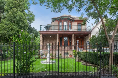 2656 West Logan Boulevard Chicago IL 60647