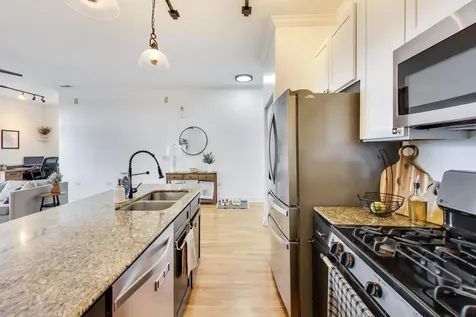 2342 West Bloomingdale Avenue Chicago IL 60647