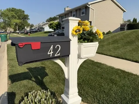 42 Abbeywood Drive Romeoville IL 60446