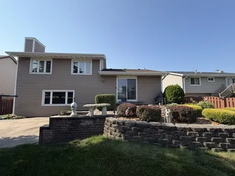 42 Abbeywood Drive Romeoville IL 60446