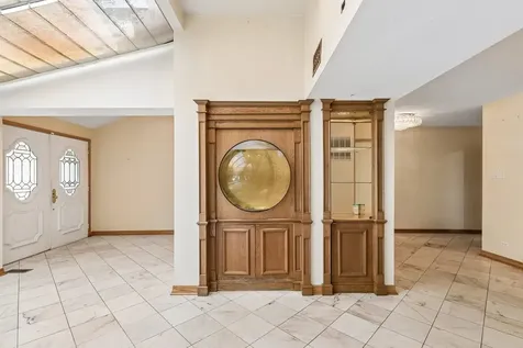 6936 North Kostner Avenue Lincolnwood IL 60712