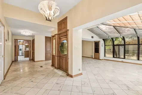 6936 North Kostner Avenue Lincolnwood IL 60712