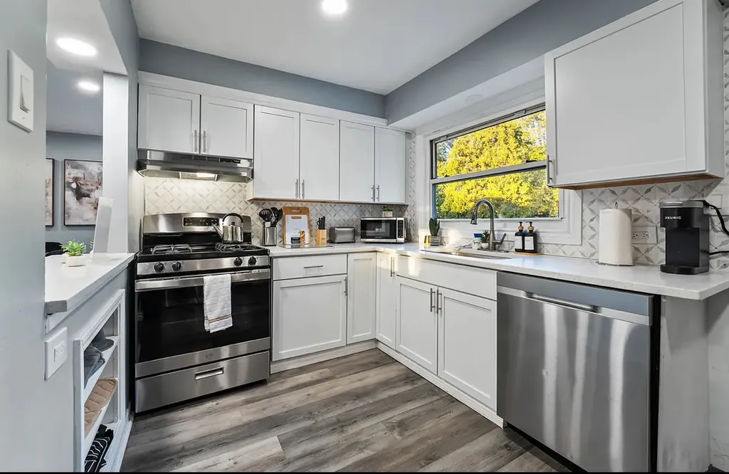 1705 South Highland Avenue Lombard IL 60148