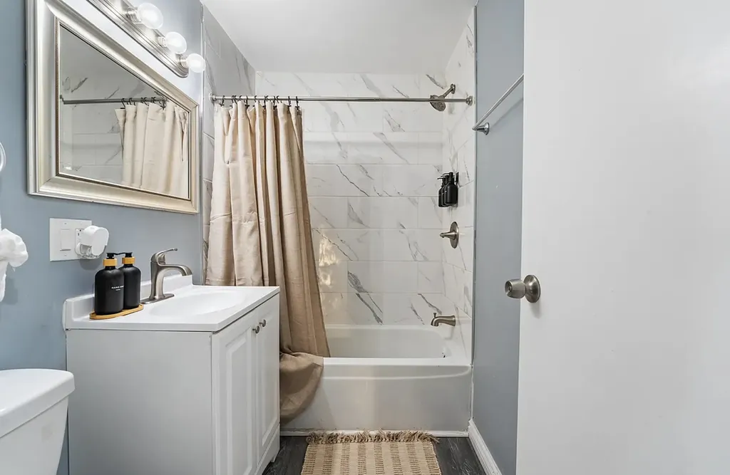 1705 South Highland Avenue Lombard IL 60148