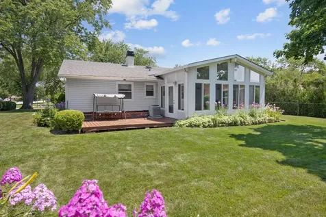 100 Woodcrest Lane Elk Grove Village IL 60007