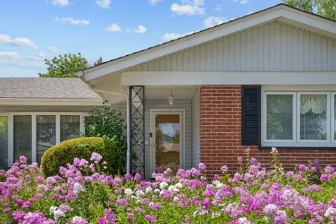 100 Woodcrest Lane Elk Grove Village IL 60007