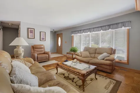 100 Woodcrest Lane Elk Grove Village IL 60007