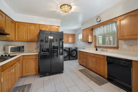 100 Woodcrest Lane Elk Grove Village IL 60007