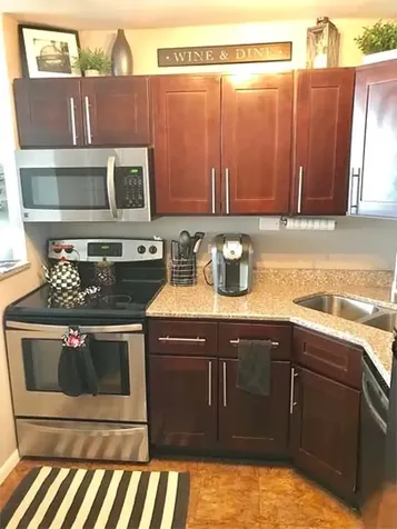 1460 North Sandburg Terrace Chicago IL 60610