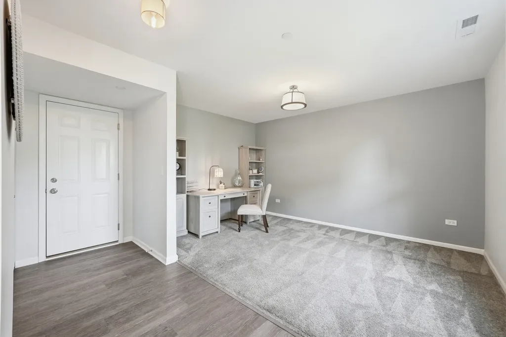 2546 Huntleigh Lane Woodridge IL 60517