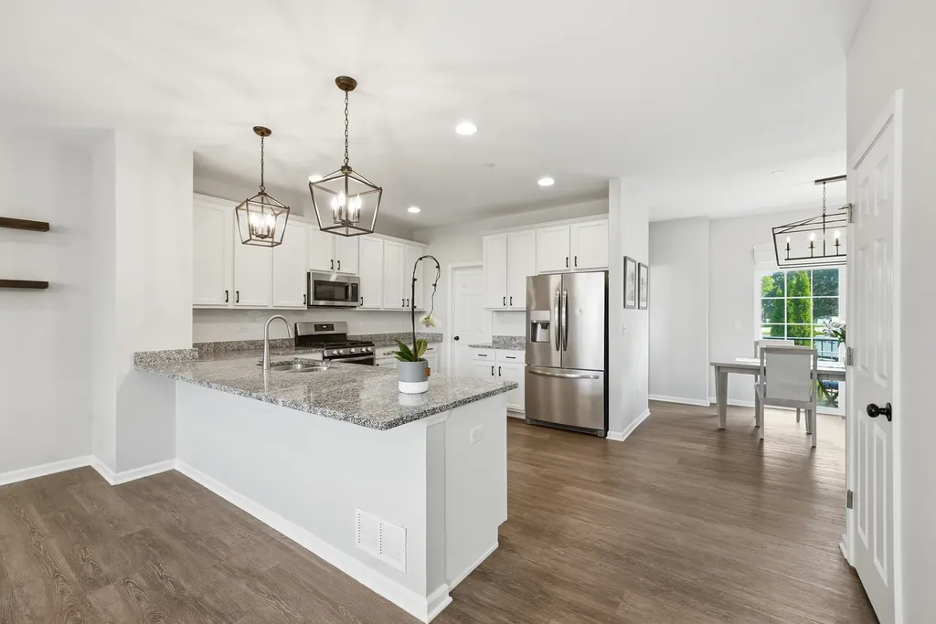 2546 Huntleigh Lane Woodridge IL 60517