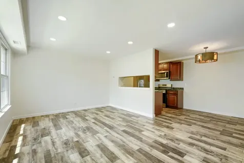 1477 Woodcutter Lane Wheaton IL 60189