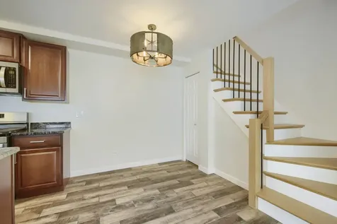 1477 Woodcutter Lane Wheaton IL 60189