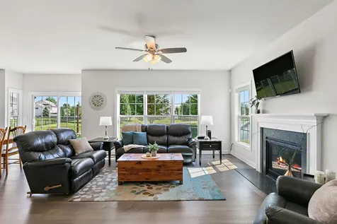 1109 Nottingham Road Sycamore IL 60178