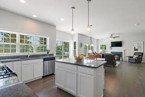 1109 Nottingham Road Sycamore IL 60178