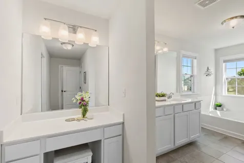1109 Nottingham Road Sycamore IL 60178