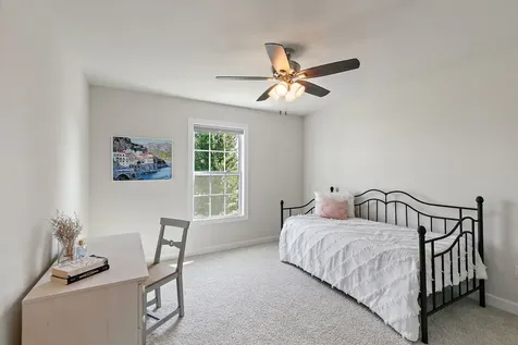 1109 Nottingham Road Sycamore IL 60178