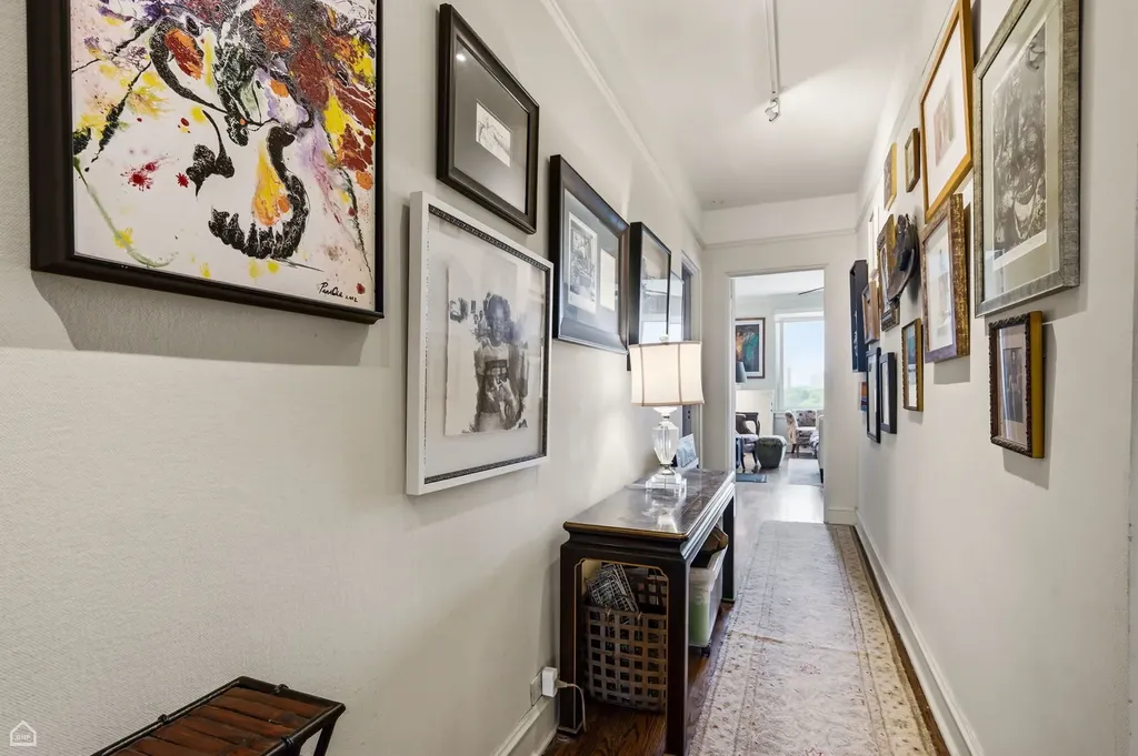 2666 East 73rd Street Chicago IL 60649