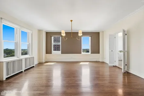 2666 East 73rd Street Chicago IL 60649
