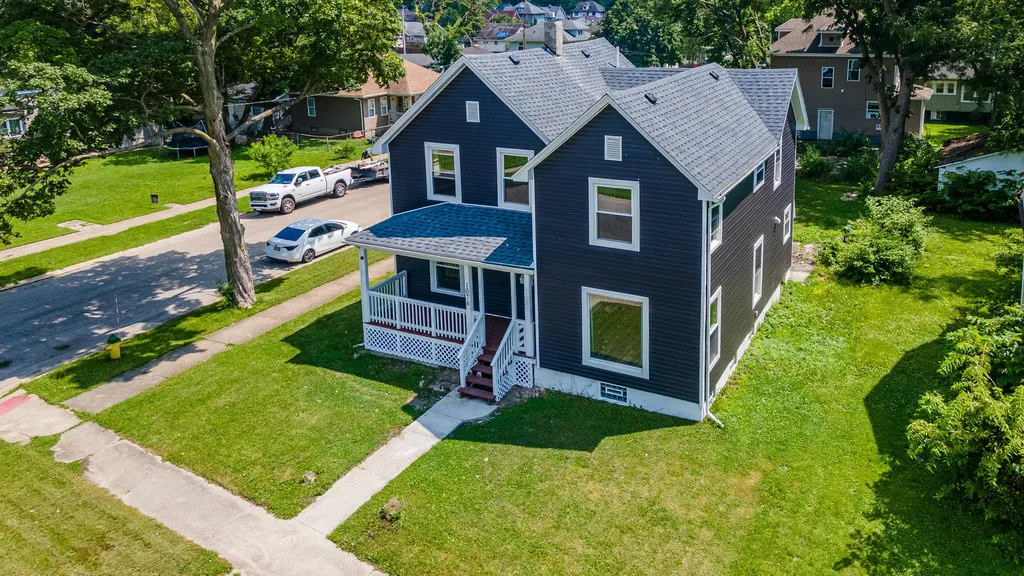 1076 East Maple Street Kankakee IL 60901