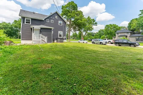 1076 East Maple Street Kankakee IL 60901