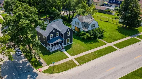 1076 East Maple Street Kankakee IL 60901