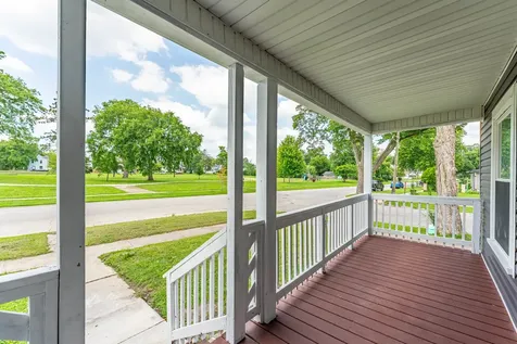 1076 East Maple Street Kankakee IL 60901