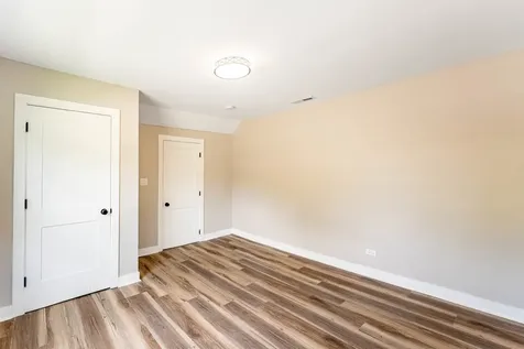 1076 East Maple Street Kankakee IL 60901