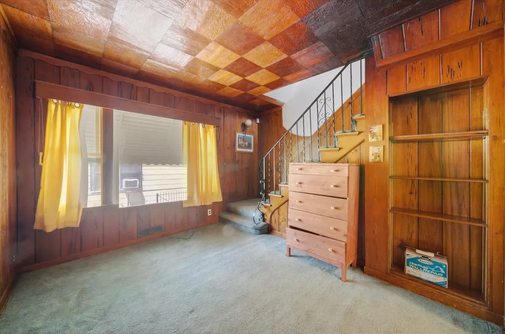 4819 West Race Avenue Chicago IL 60644