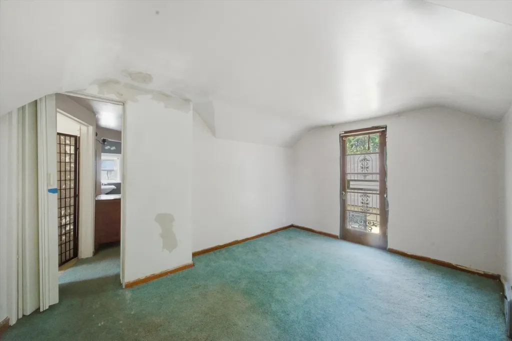 4819 West Race Avenue Chicago IL 60644