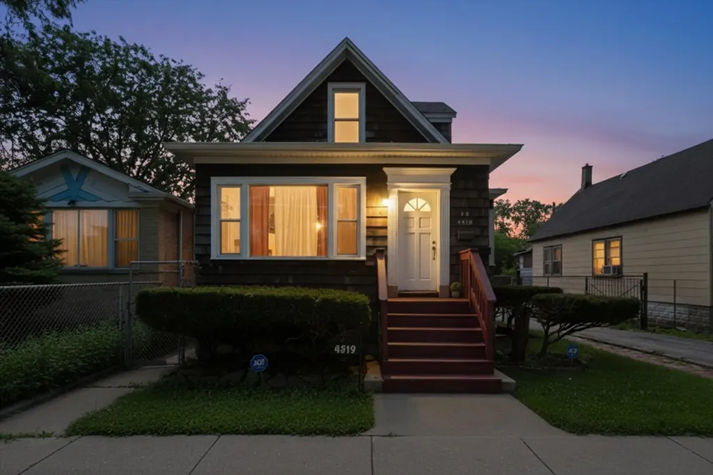 4819 West Race Avenue Chicago IL 60644