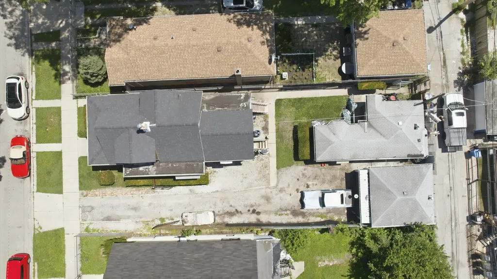 4819 West Race Avenue Chicago IL 60644
