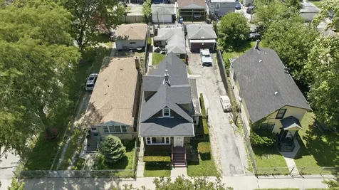 4819 West Race Avenue Chicago IL 60644