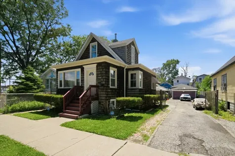 4819 West Race Avenue Chicago IL 60644