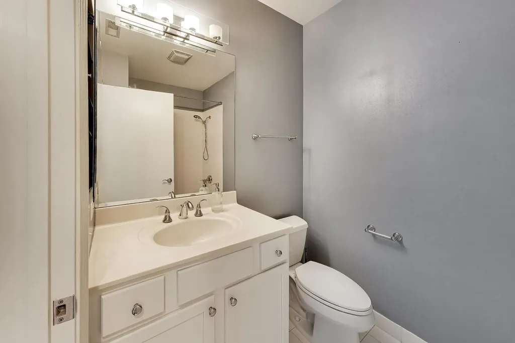 550 West Fulton Street Chicago IL 60661