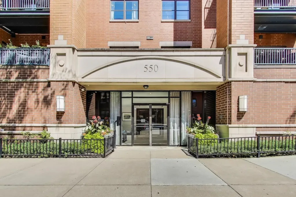 550 West Fulton Street Chicago IL 60661